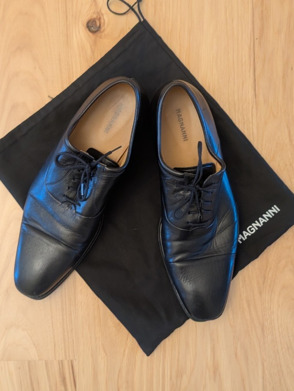 Magnanni Cruz | Men's Black Leather Wholecut Oxfords